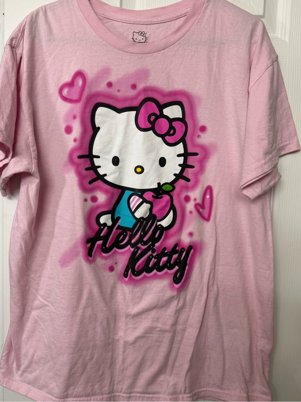 Sanrio Hello Kitty Pink Graphic Tee with Bow Sz M (sku0142)